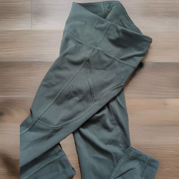 LULULEMON LEGGINGS WOMEN'S SZ 4 GREEN POCKETS ATHLEISURE WORKOUT YOGA - Picture 4 of 9